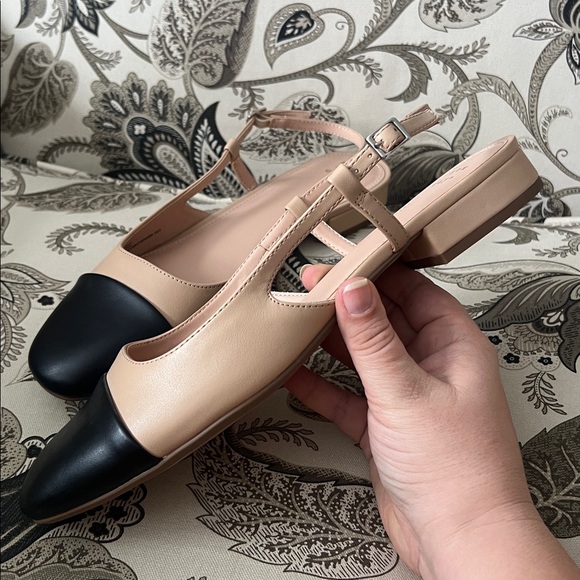 Cap Toe Slingbacks - Picture 3 of 5